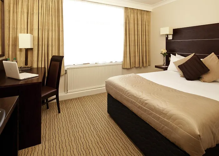 Szálloda Mercure Bradford, Bankfield 3*