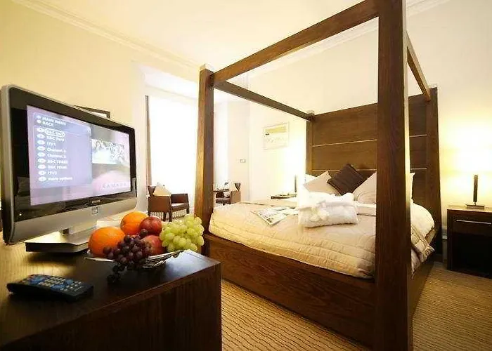 Mercure Bradford, Bankfield Szálloda 3*